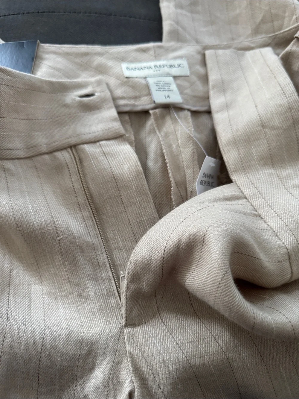 Banana Republic get looks